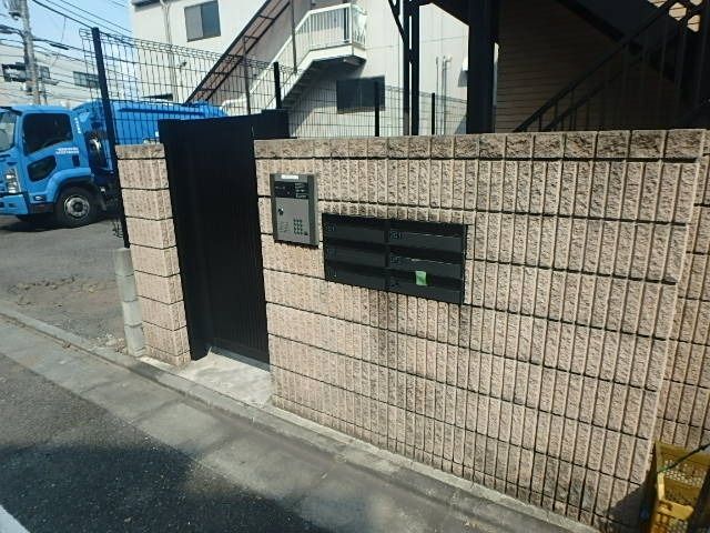 エントランス　入口
