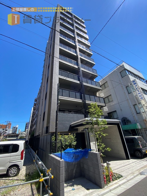 建物外観　スリムでイケメンな分譲タイプ。