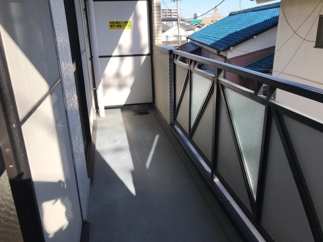 バルコニー　南向きのベランダの為、日当たり良好です。