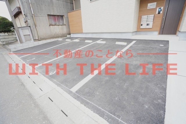 駐車場　同シリーズ別物件の写真・現状優先