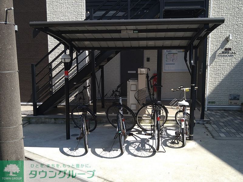 その他共有部分　駐輪場　自転車＆原付のみ駐輪可