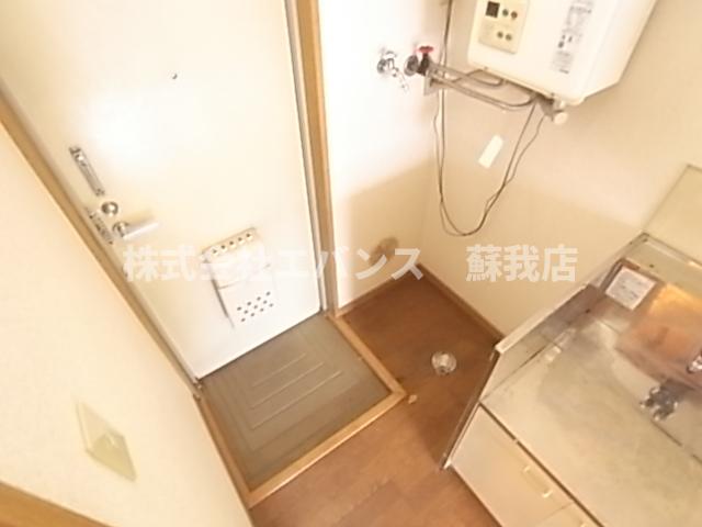 エントランス　落ち着いたエントランスです