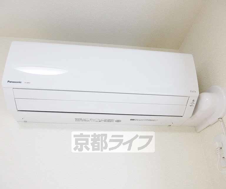 その他設備　クーラー付き