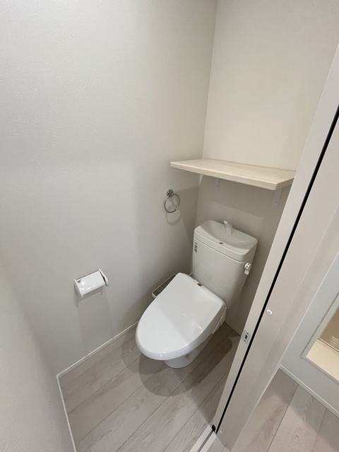 トイレ　同施工会社参考写真です