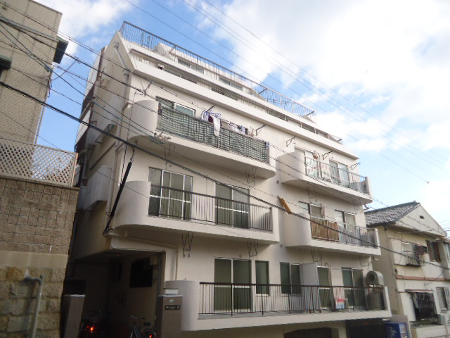 建物外観　マンション７