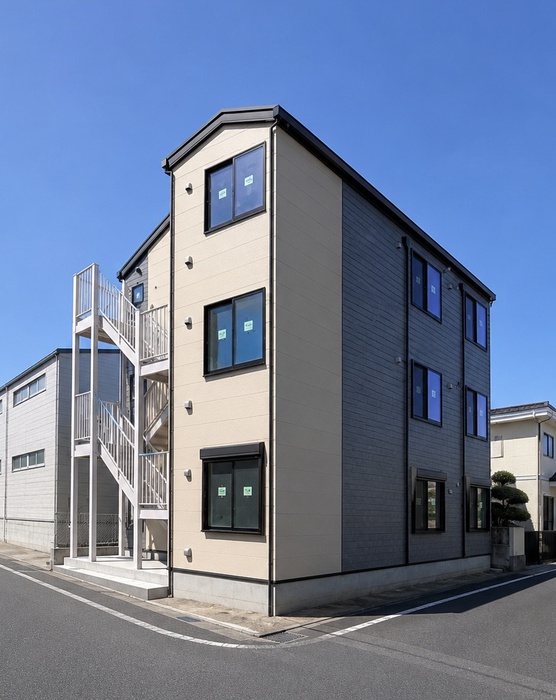 建物外観　建築中