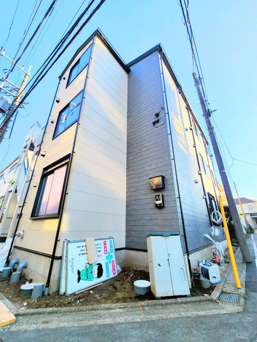 建物外観　建築中