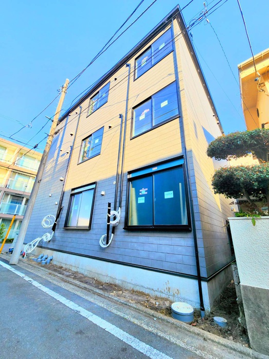 建物外観　建築中