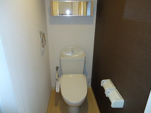トイレ　ウォシュレット付☆