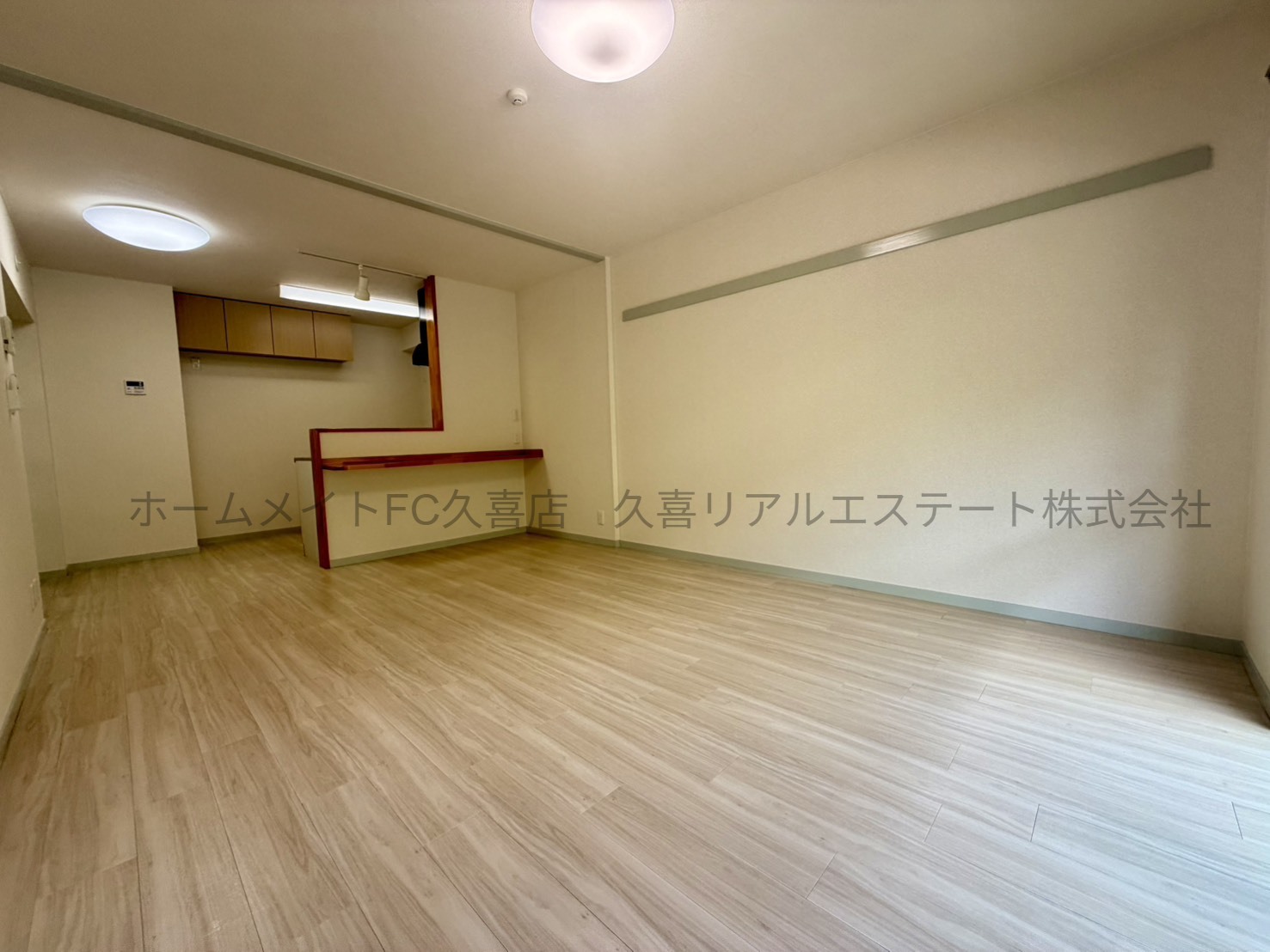 居室・リビング　同建物別号室