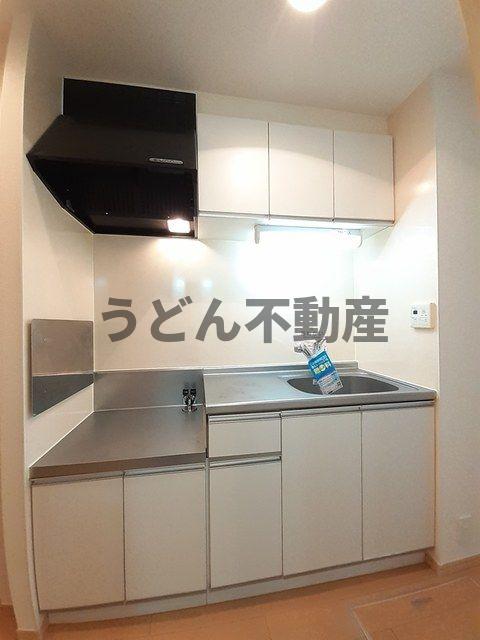 キッチン　うどん県のお部屋探しはうどん不動産へ うどんちゃんとLINE