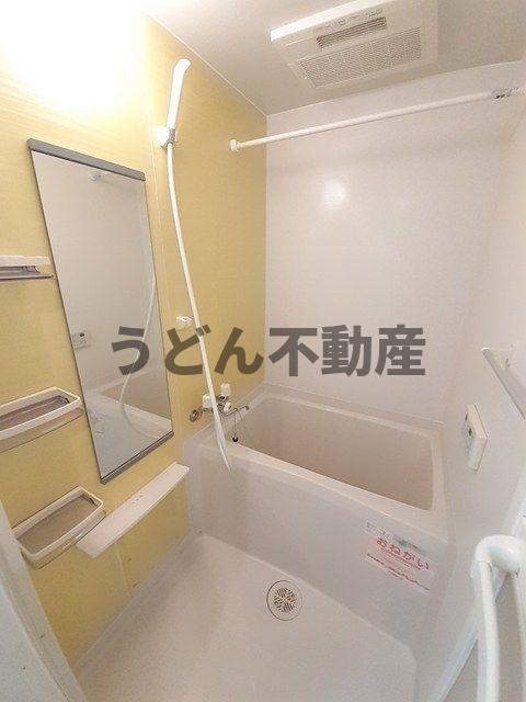 バス・シャワールーム　うどん県のお部屋探しはうどん不動産へ うどんちゃんとLINE