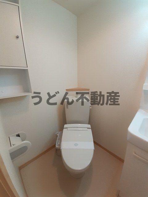 トイレ　うどん県のお部屋探しはうどん不動産へ うどんちゃんとLINE