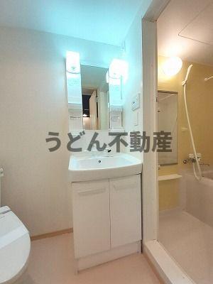 洗面設備　うどん県のお部屋探しはうどん不動産へ うどんちゃんとLINE