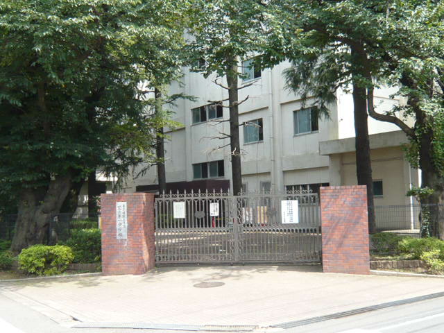 中学校　国立第一中学校（中学校）まで879m