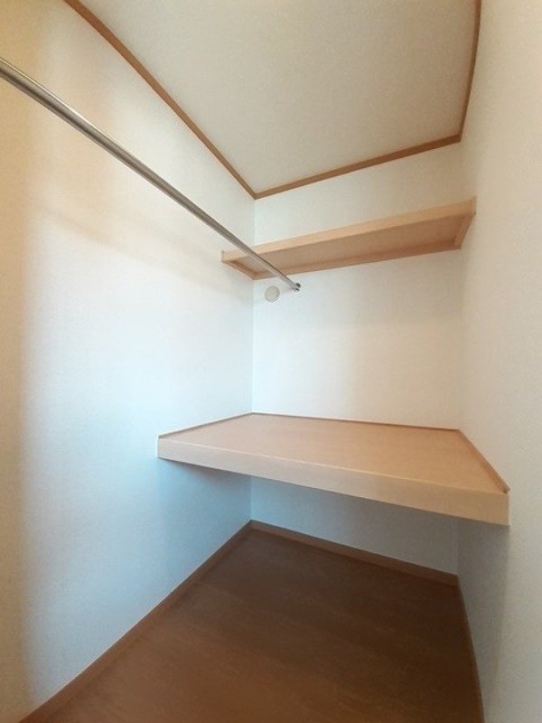 収納　図面と現状に相違がある場合には現状を優先