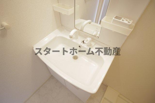 洗面設備　広い洗面スペース