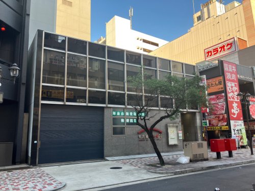 郵便局　名古屋栄郵便局（郵便局）まで575m