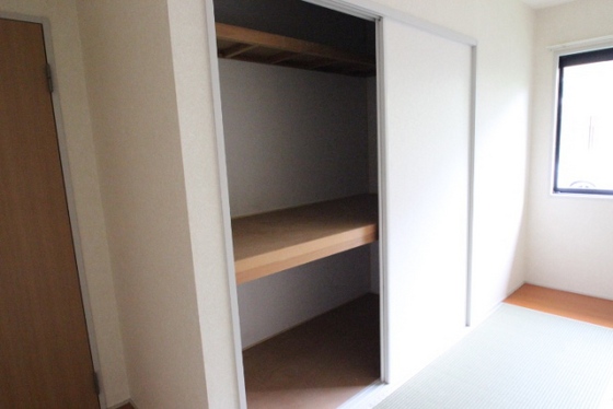 収納　※別部屋の写真です