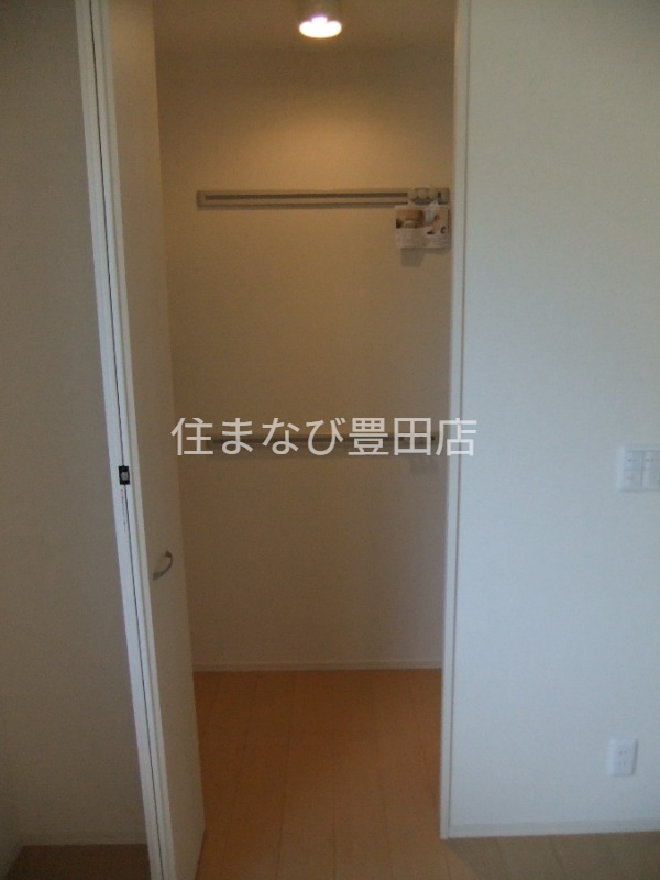収納　同型タイプ