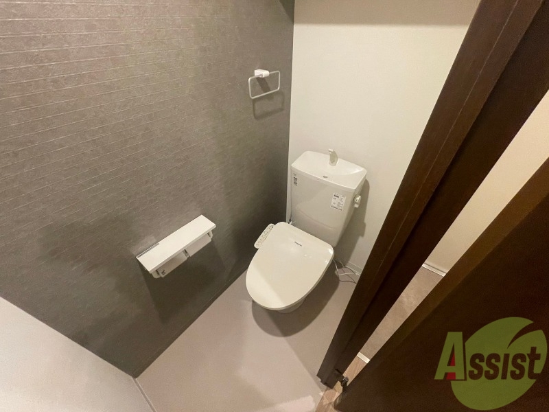 トイレ　こちらはトイレです。清潔感があり、安心して使用できます。