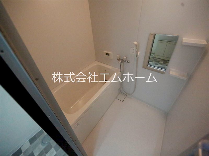 バス・シャワールーム　追い焚き付バスルーム