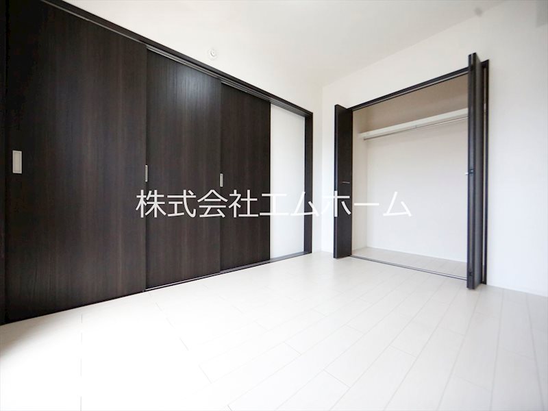 収納　南側洋室6帖　クローゼット付