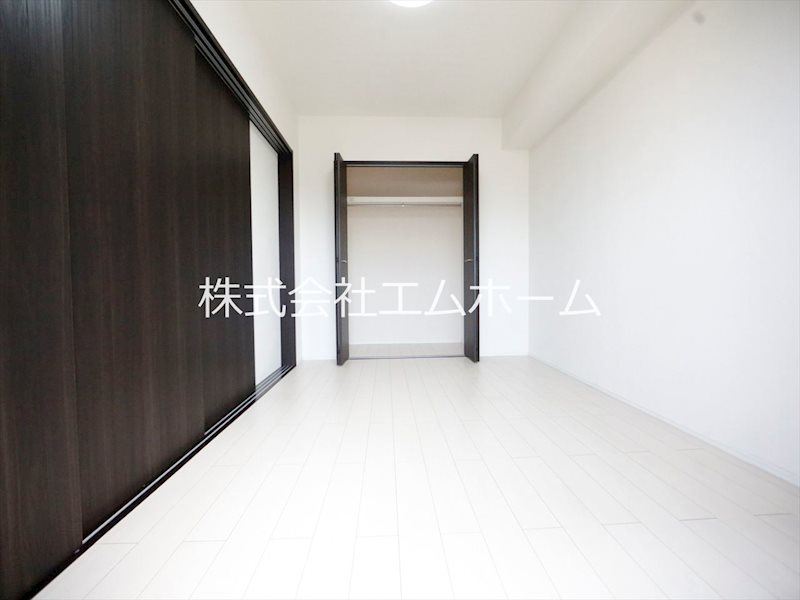 その他部屋・スペース　南側洋室6帖　クローゼット付