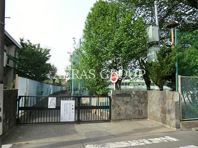小学校　小金井市立南小学校（小学校）まで255m