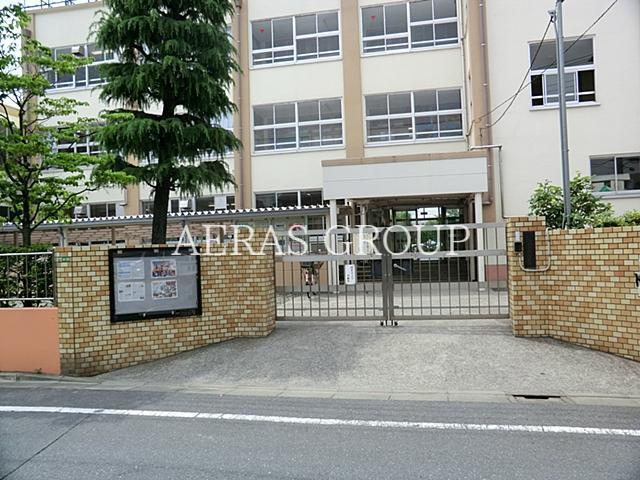 小学校　足立区立東伊興小学校（小学校）まで806m