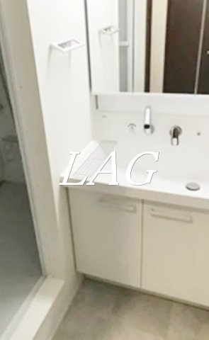 洗面設備　独立洗面台です。