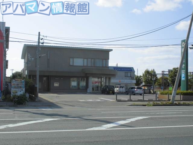 銀行　第四銀行姥ヶ山支店（銀行）まで1326m