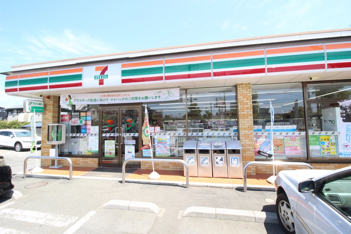 コンビニ　セブンイレブン（コンビニ）まで430m