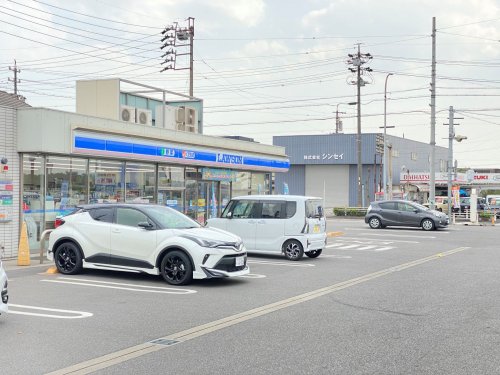 コンビニ　ローソン　元浜町店（コンビニ）まで913m