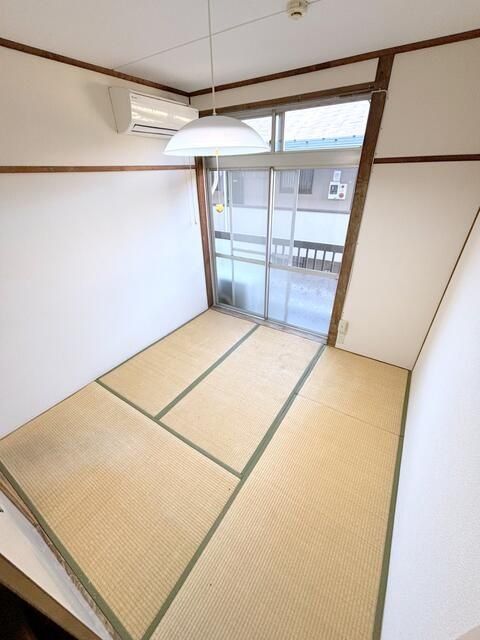 バルコニー　玄関