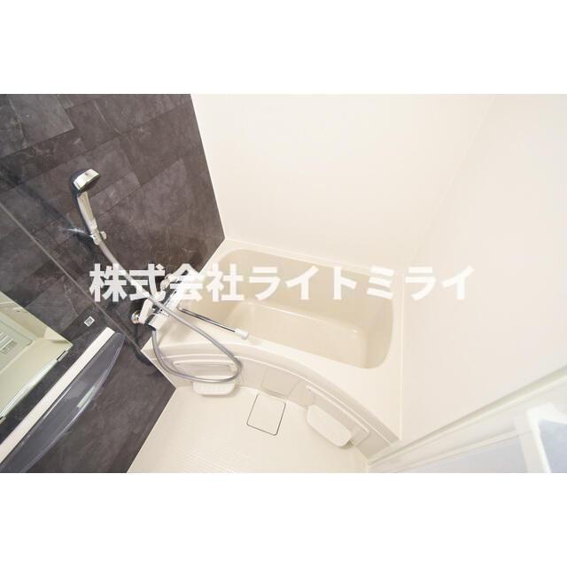 バス・シャワールーム　?