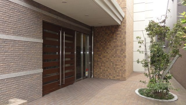 エントランス　名古屋で一番初期費用の安い賃貸専門の不動産会社です(^^)