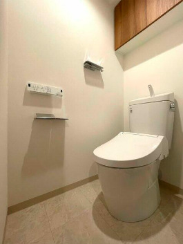 トイレ　清潔感のあるトイレです