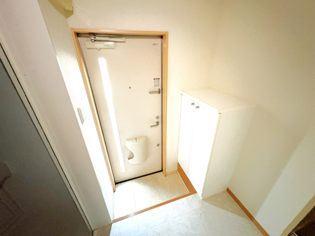 玄関　駐輪場