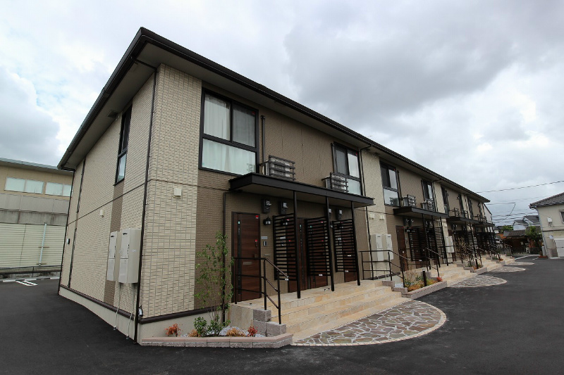 建物外観　テレビCMで同じみのD-roomです。