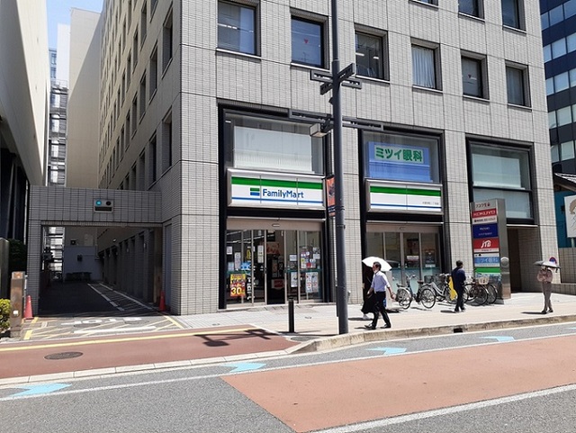 コンビニ　ファミマ　大宮仲町2丁目店（コンビニ）まで550m