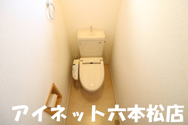 トイレ　落ち着く空間ですね。
