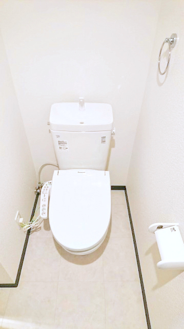 トイレ　ウォシュレット付きのトイレ♪
