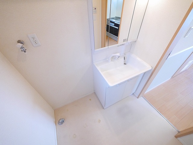 洗面設備　使いやすい洗面所です