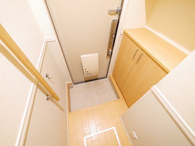 玄関　シンプルで使いやすい玄関です
