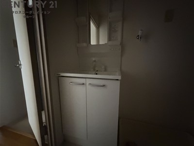 洗面設備　室内洗濯機置き場付きで便利！