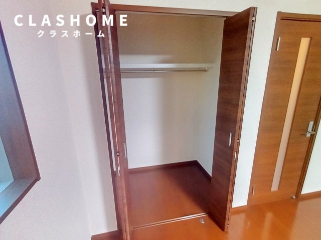 収納　同物件の別部屋になります。