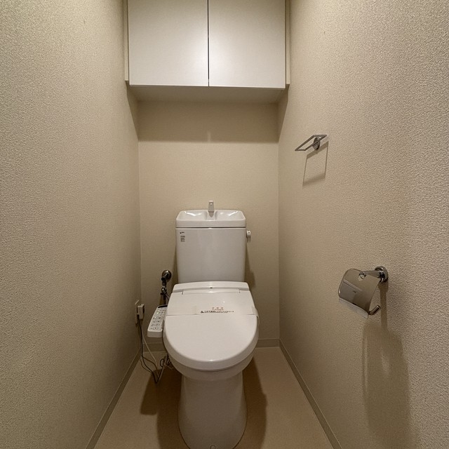 トイレ　※写真は同タイプ住戸です。