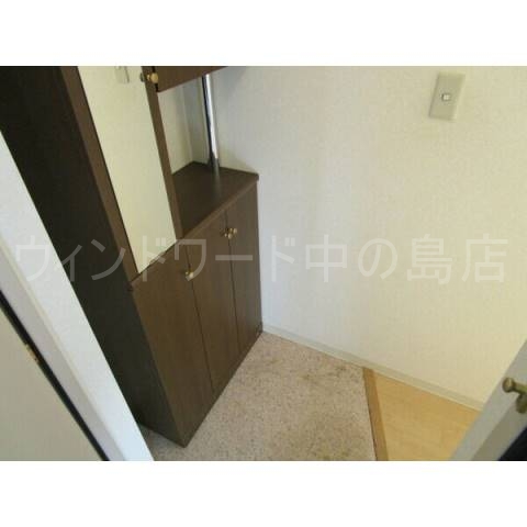 玄関　詳細は、ウィンドワード中の島店までご相談下さい。