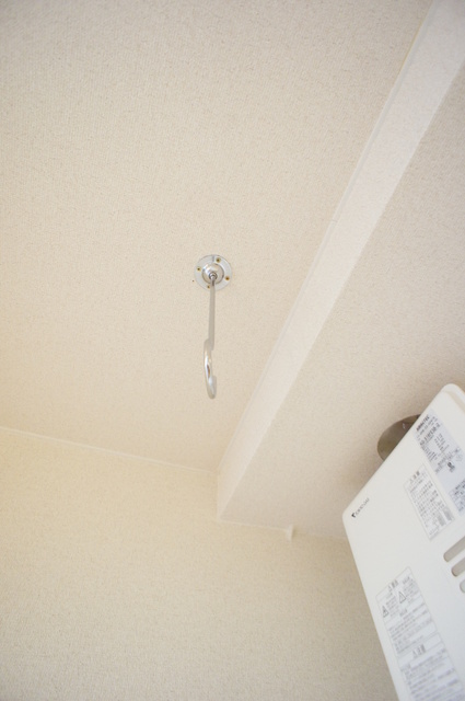 その他　室内物干し設置済みなので日中の外出や雨の日のお洗濯に便利☆